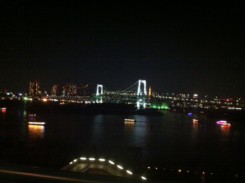 http://www.aqu-aca.com/staffblog/daiba-yakei.jpg