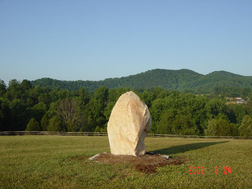 敷地の端にある例のCrystal